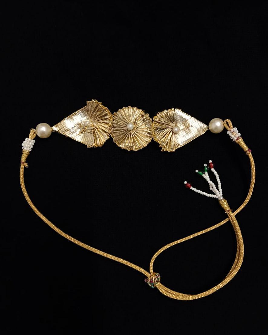 CHOKER NECKLACE - Golden.