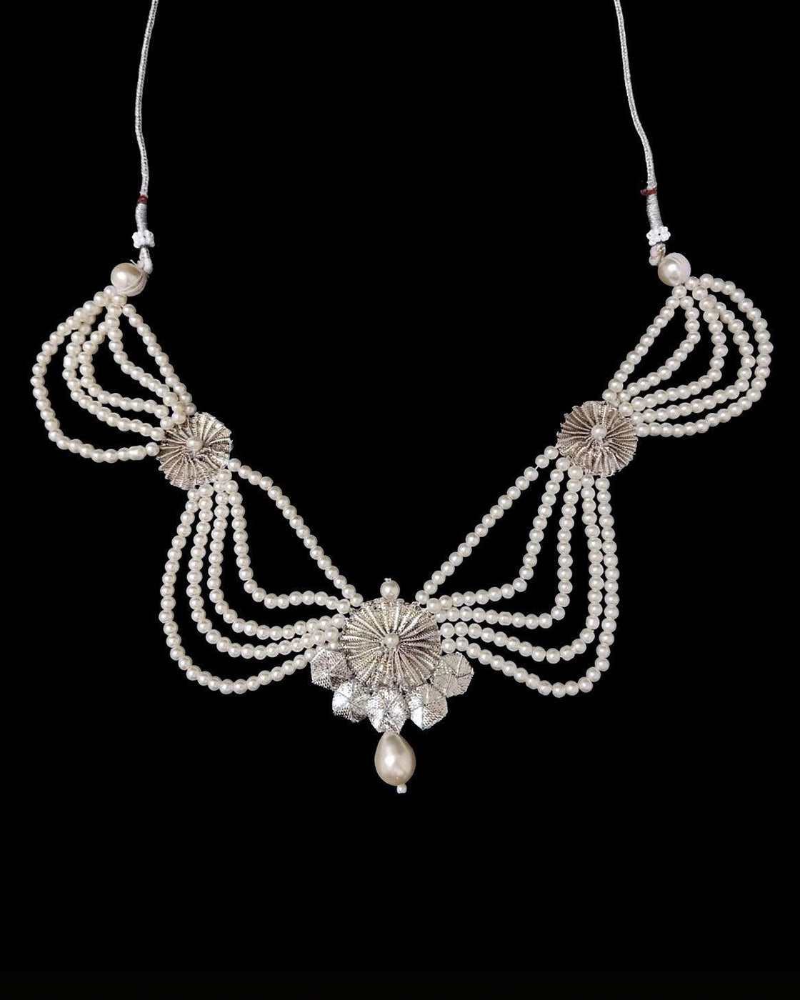 NECKLACE - Silver.
