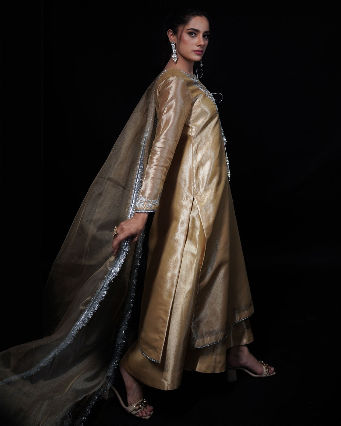 3 PIECE EMBROIDERED LAMA TISSUE SUIT - Golden