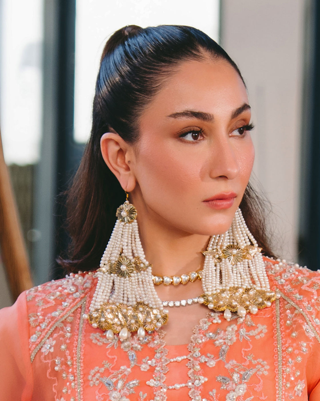 CHANDELIER EARRINGS - Golden