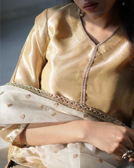3 PIECE EMBELLISHED SUIT - Golden