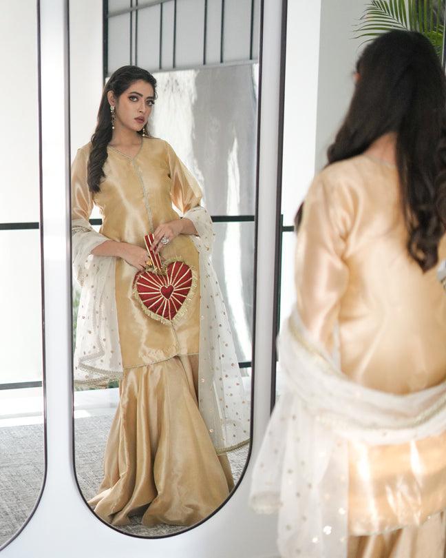 3 PIECE EMBELLISHED SUIT - Golden