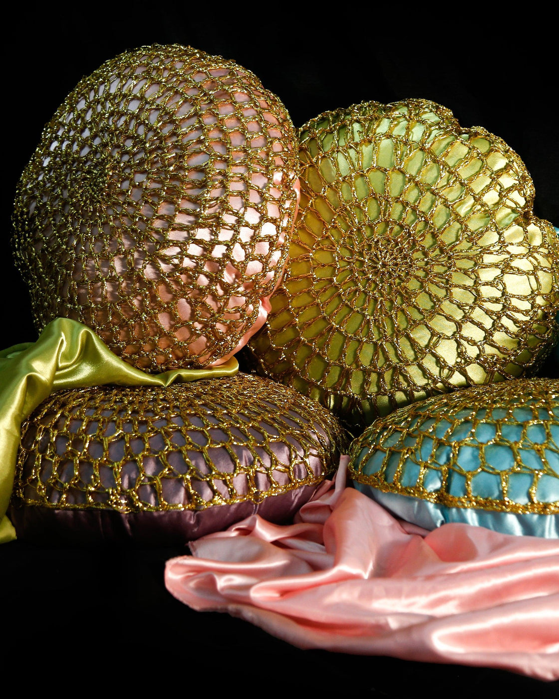 CROCHET CUSHION - Multi